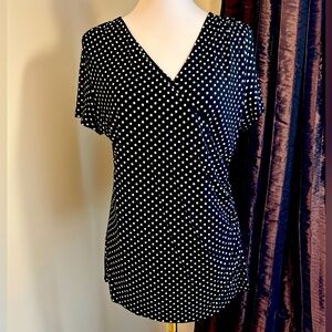 Talbots Black and White Polka Dot V-Neck Blouse Short Sleeves Size M